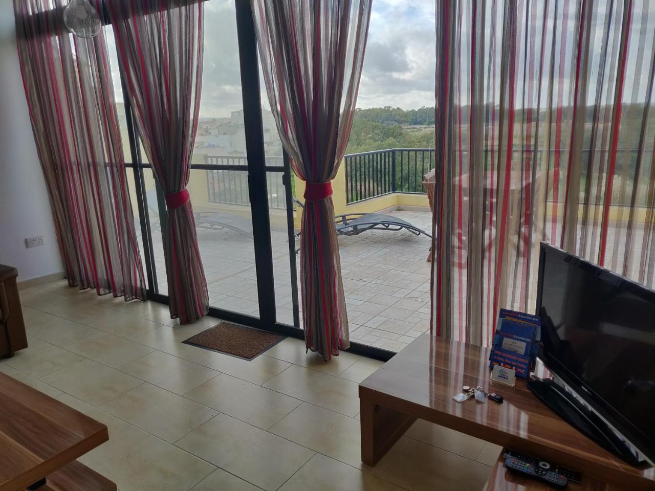 马尔萨斯卡拉Panoramic Penthouse In Marsascala Which Enjoys Sea And Country Views公寓 外观 照片
