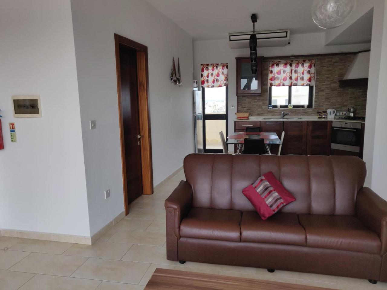 马尔萨斯卡拉Panoramic Penthouse In Marsascala Which Enjoys Sea And Country Views公寓 外观 照片